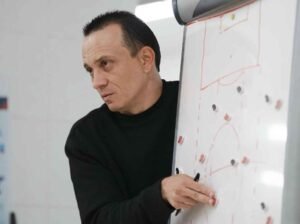 Parce, Medellín practica todos los días penales
